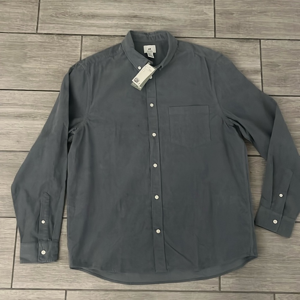 H & M Men’s Grey Cotton Corduroy Button Up Shirt Size Large NWT